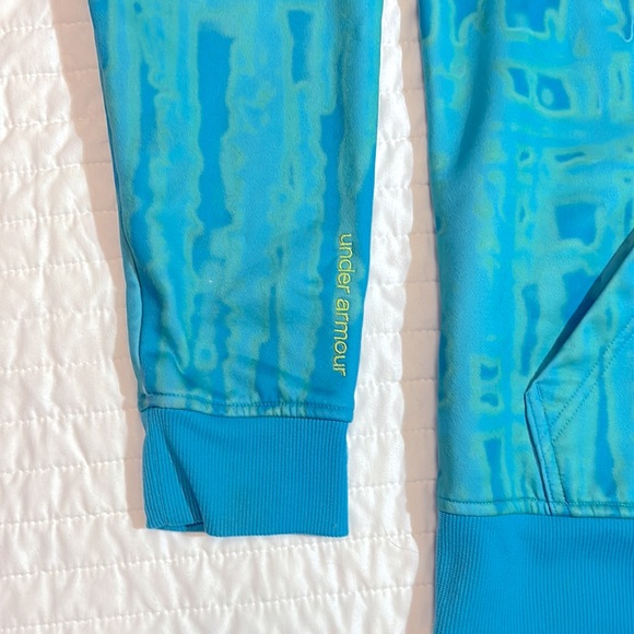 Under Armour full zip hoddie - Picture 3 of 4